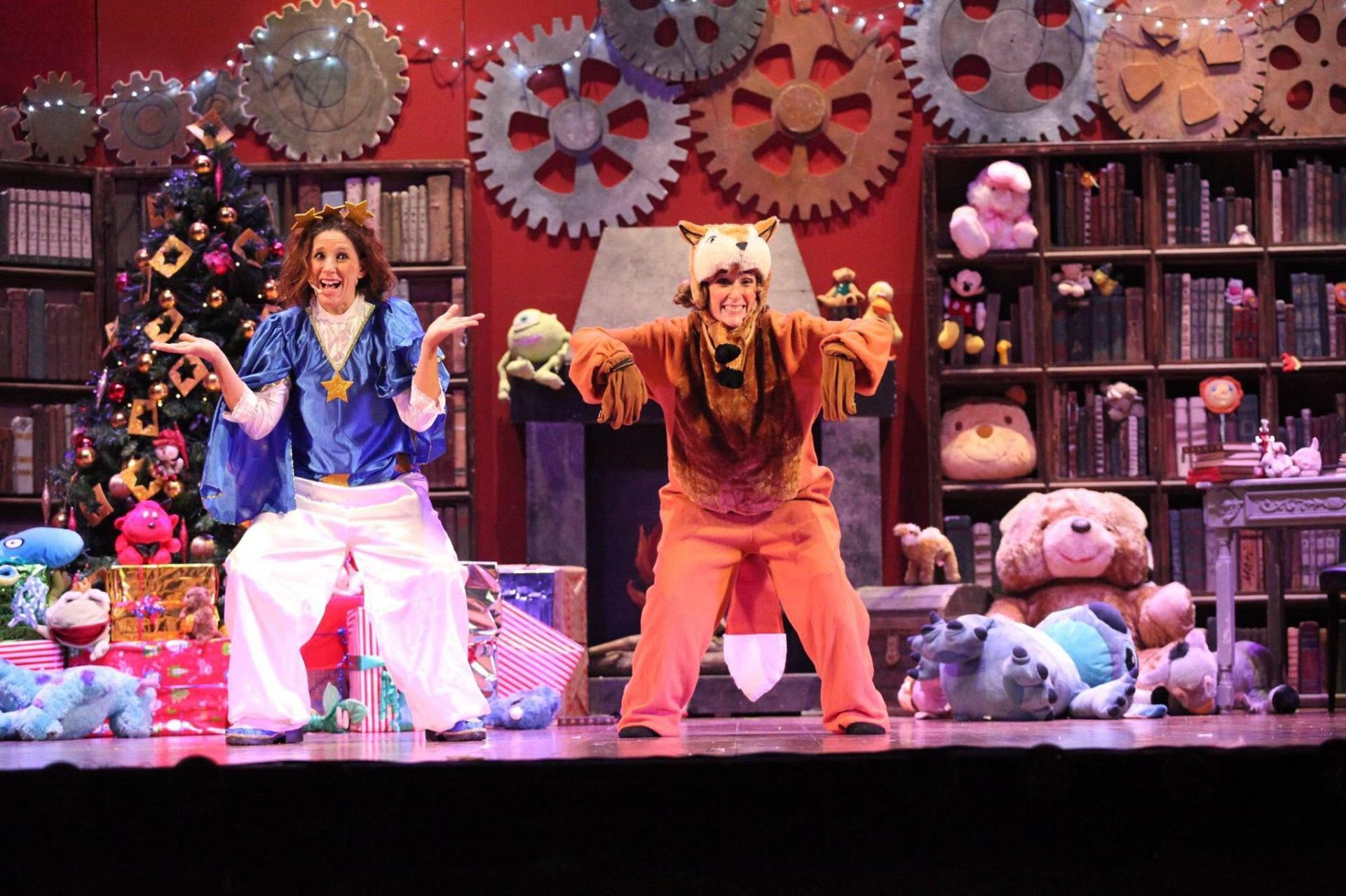 Spettacolo teatrale natalizio con principessa e volpe